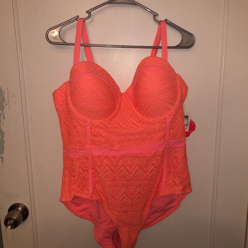 NWT one price 2x Swimsuit Charlotte Russe